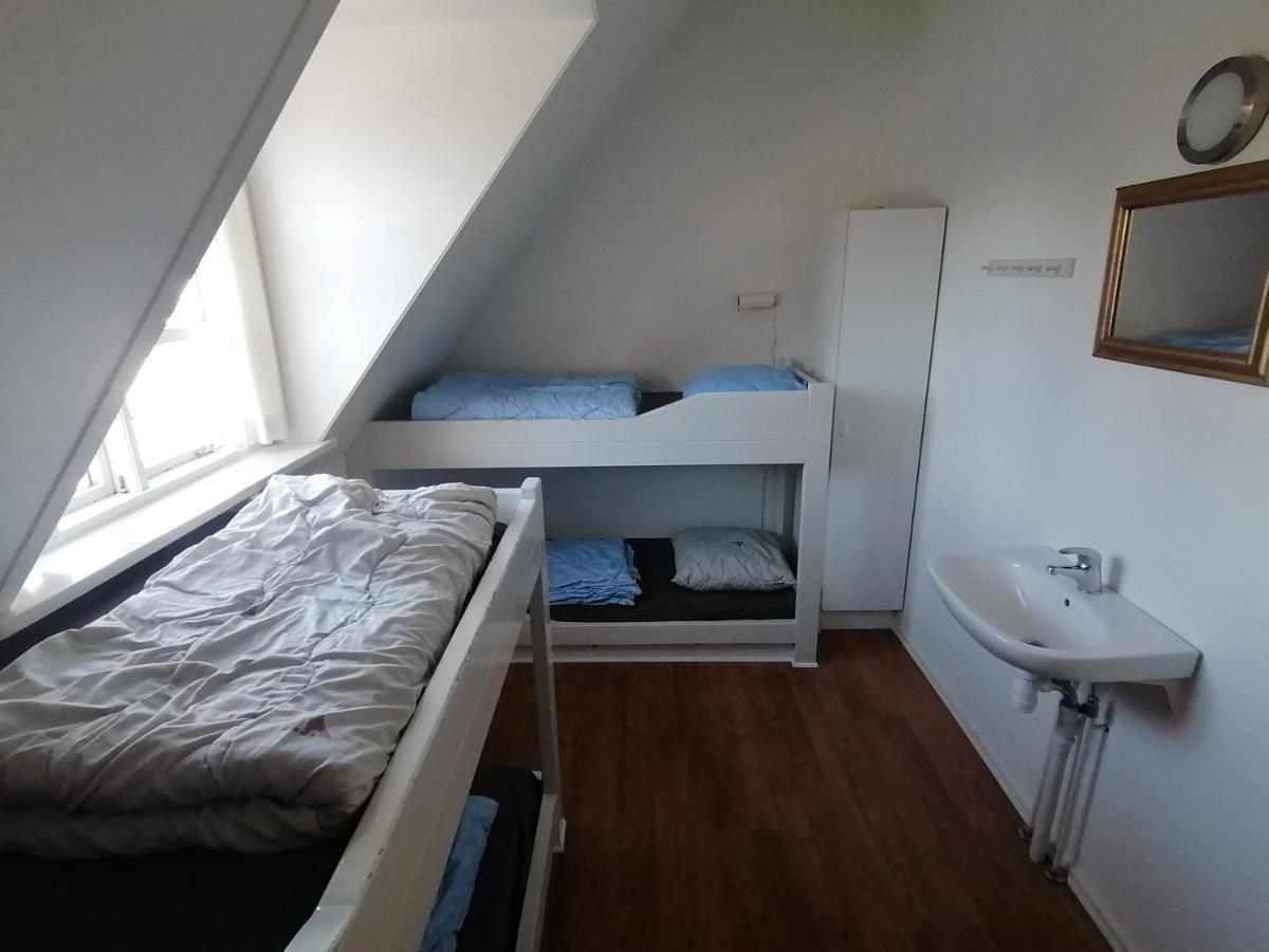 Gudhjem Hostel Екстериор снимка