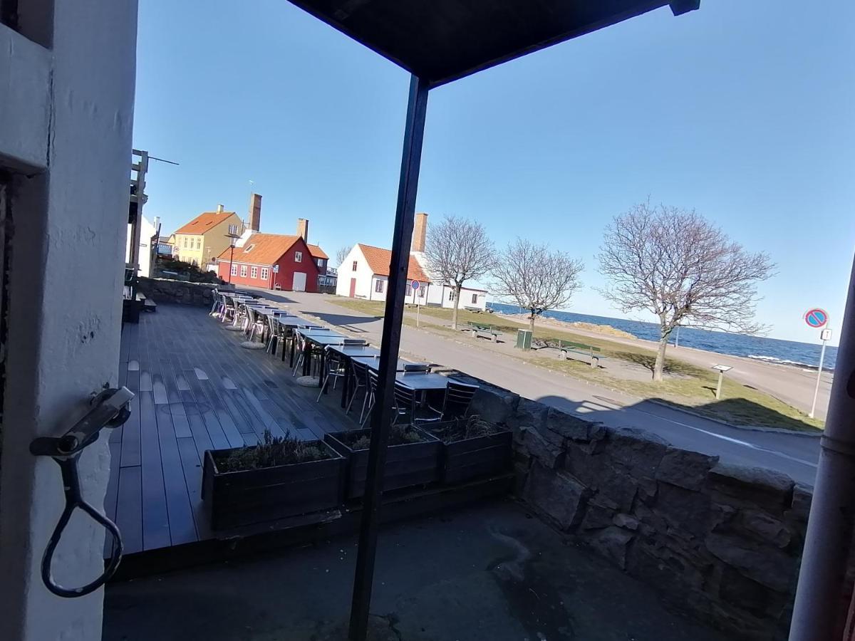 Gudhjem Hostel Екстериор снимка