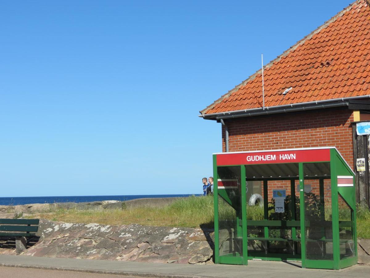 Gudhjem Hostel Екстериор снимка