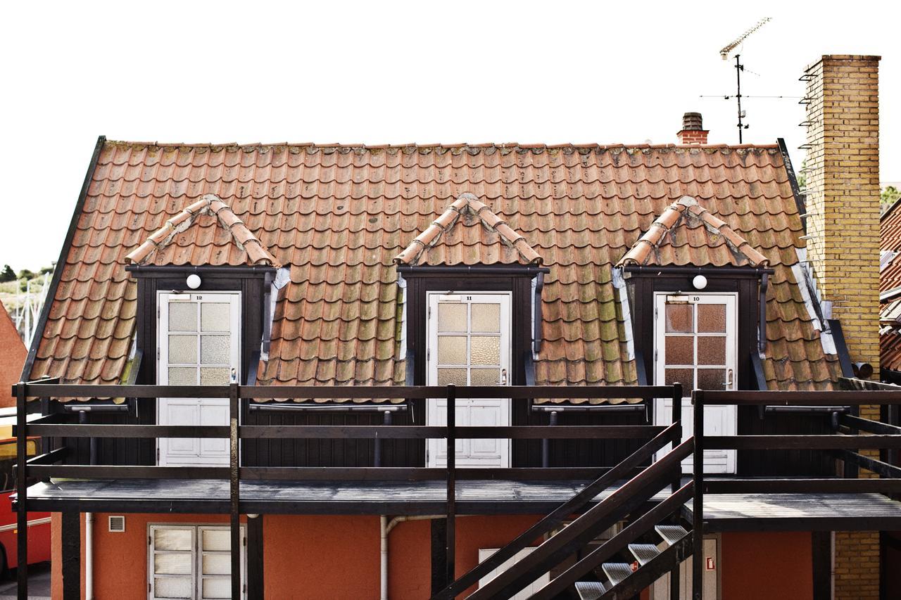Gudhjem Hostel Екстериор снимка